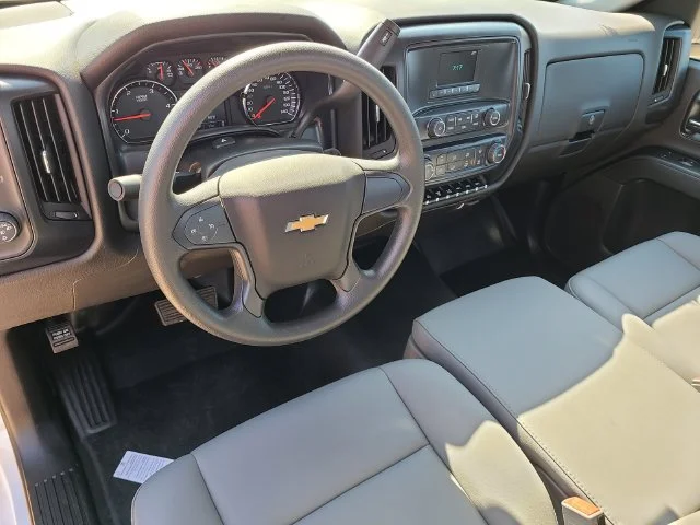 Used 2024 White Chevrolet 1WT image 28