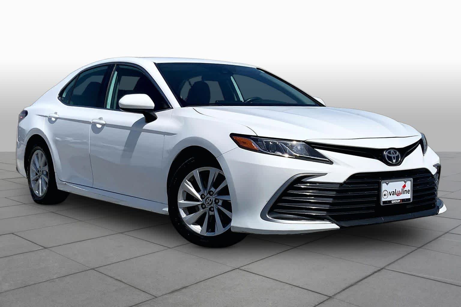 Used 2021 Super White Toyota LE image 3