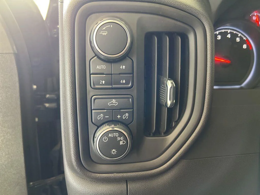 Used 2025 Black Chevrolet Custom Trail Boss image 7