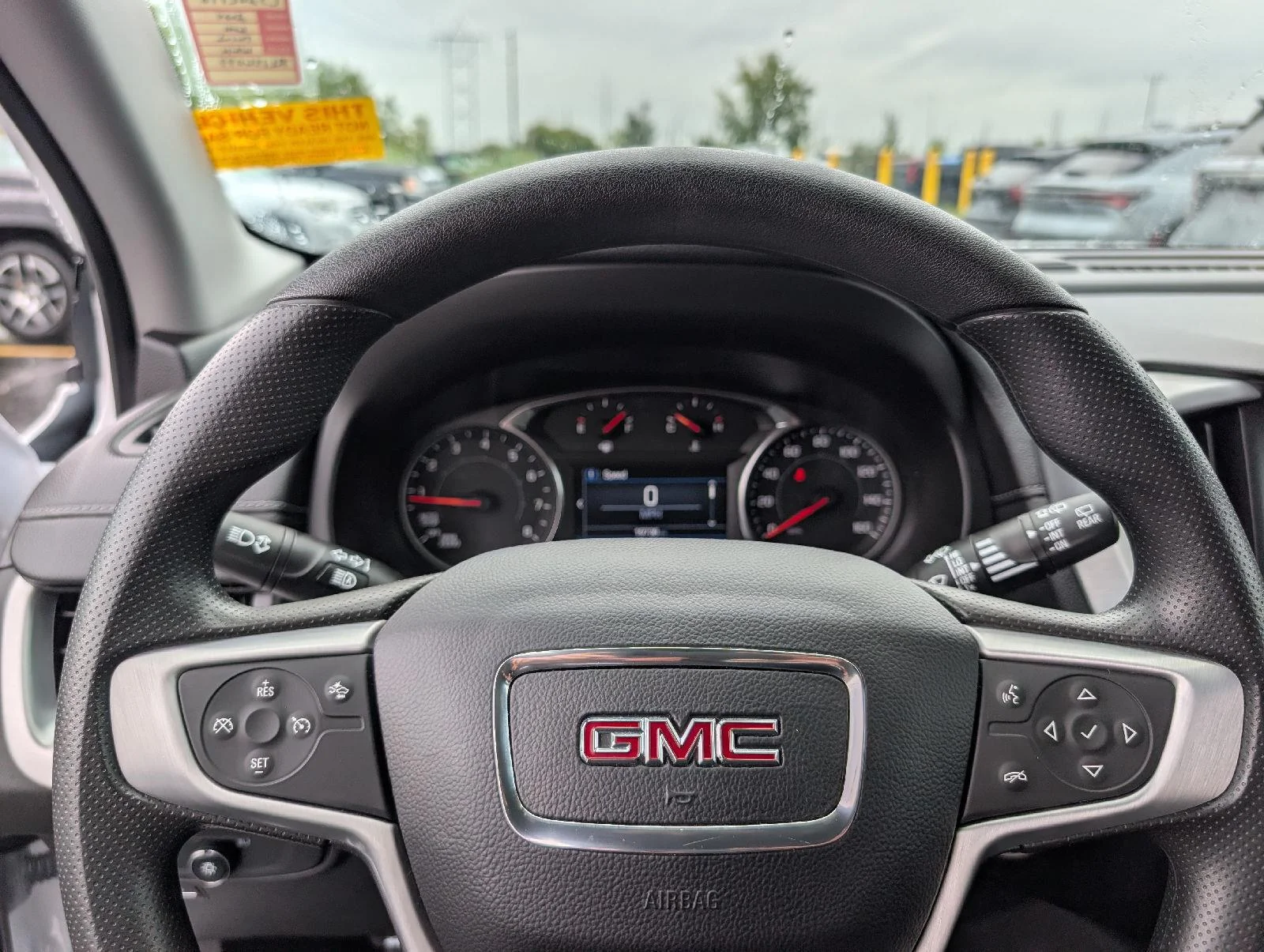 Used 2024 Summit White GMC SLE image 11