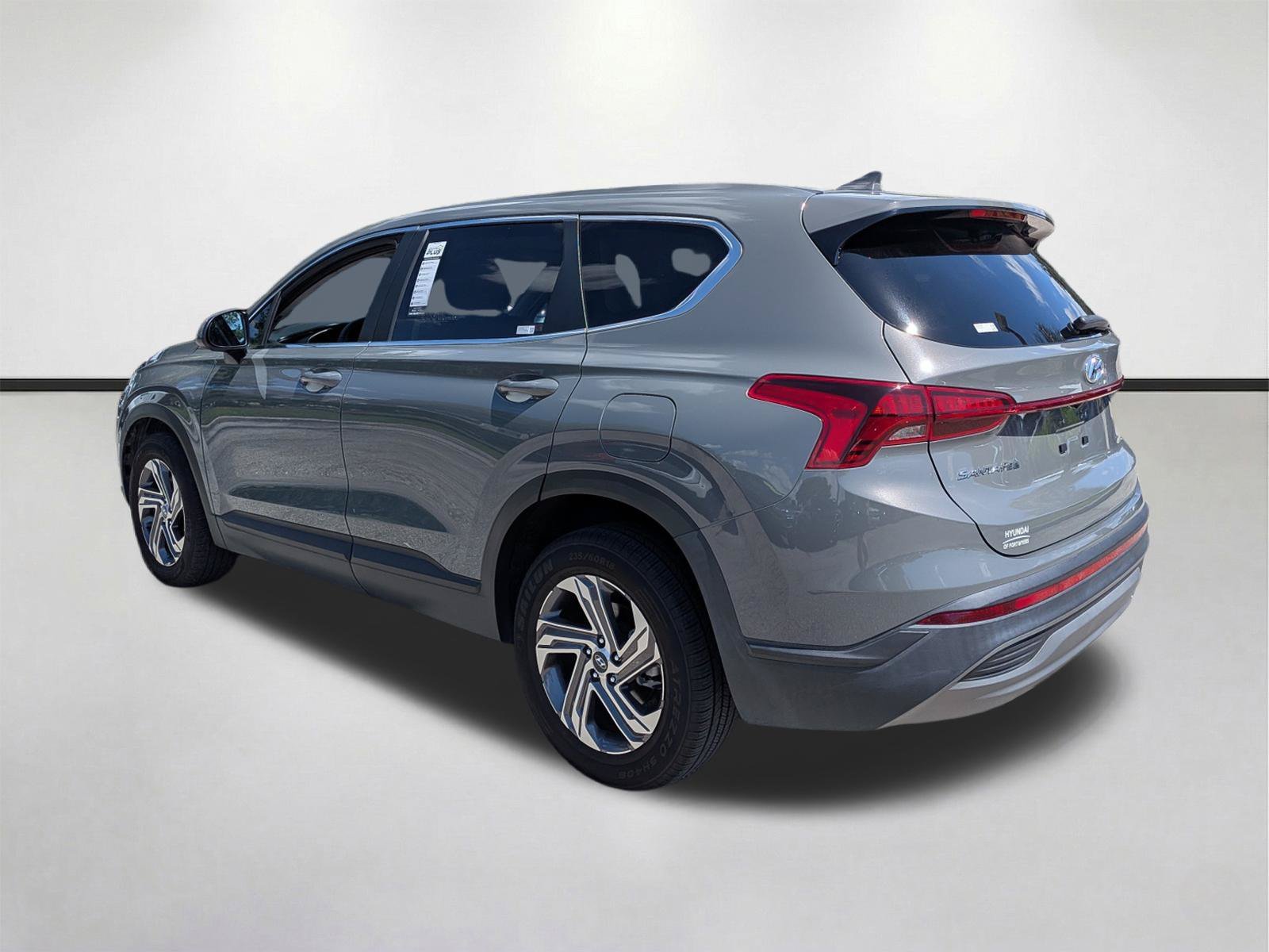 Certified Used 2023 Hampton Gray Hyundai SE image 6