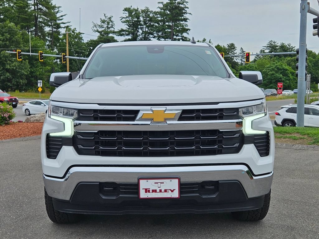 Used 2023 Summit White Chevrolet LT image 2