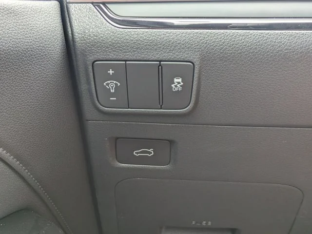 New 2026 Aurora Black Pearl Kia GT-Line FWD image 22