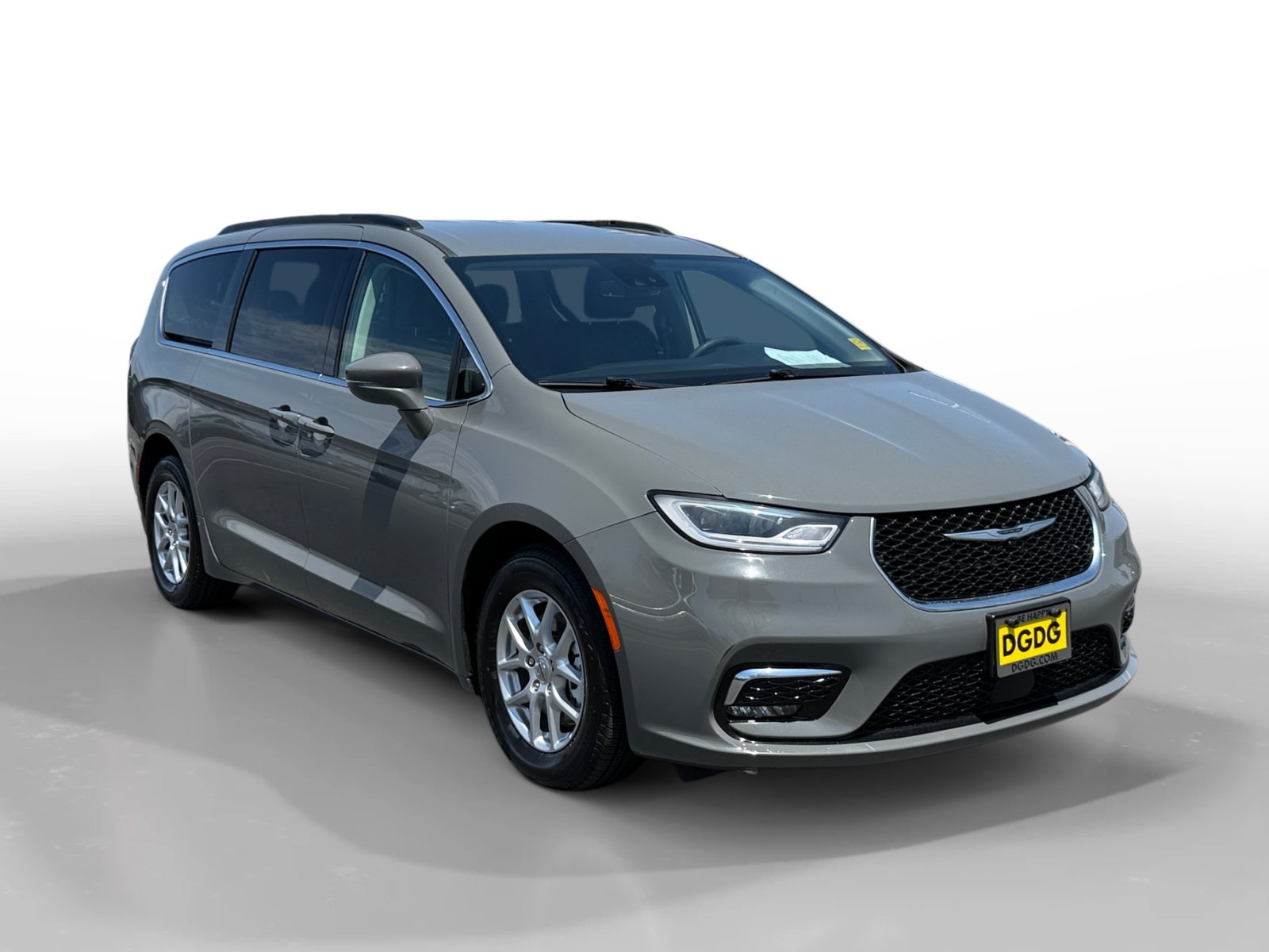 Used 2022 Ceramic Gray Clearcoat Chrysler Touring L image 7