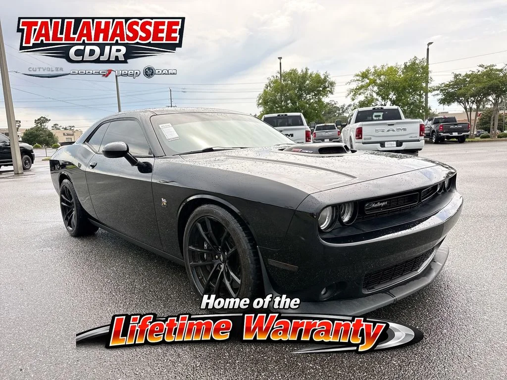 Used 2022 Pitch Black Clearcoat Dodge R/T Scat Pack image 1