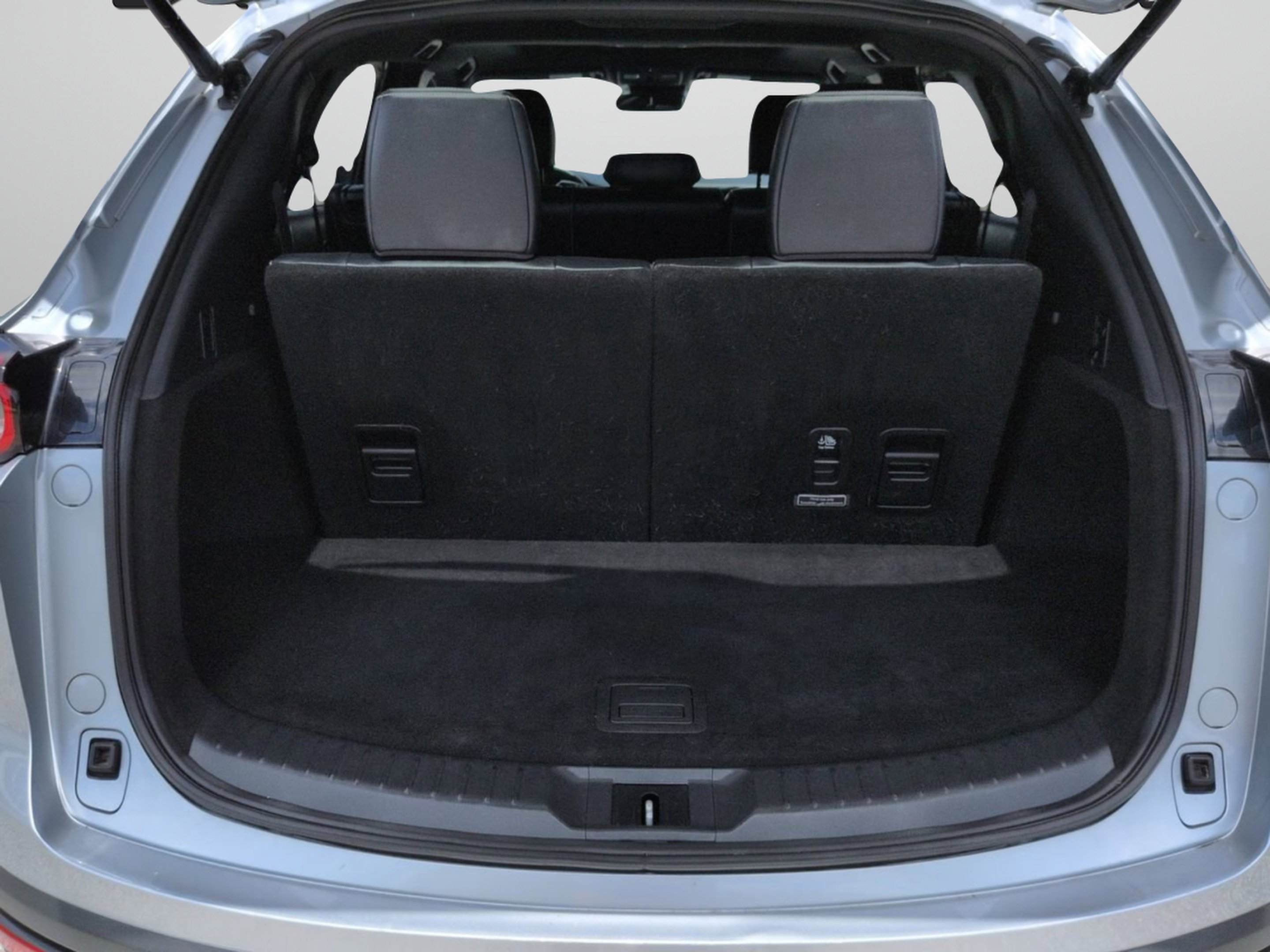 Used 2021 Sonic Silver Metallic Mazda Grand Touring image 17