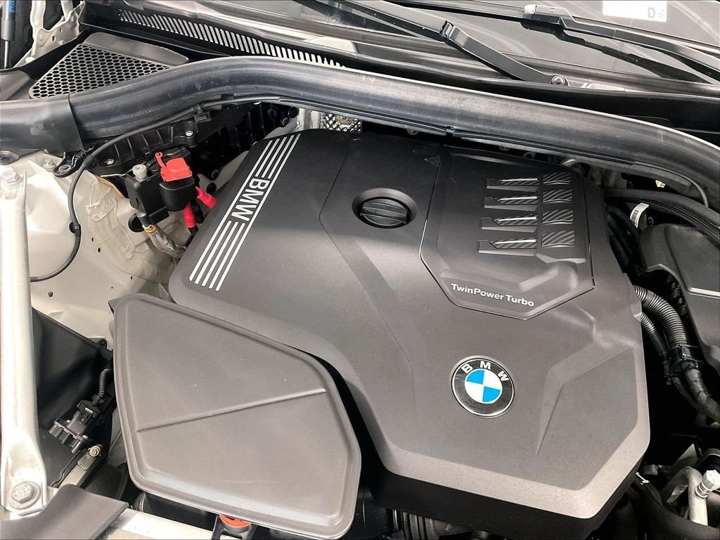 Used 2024 White BMW xDrive30i image 36