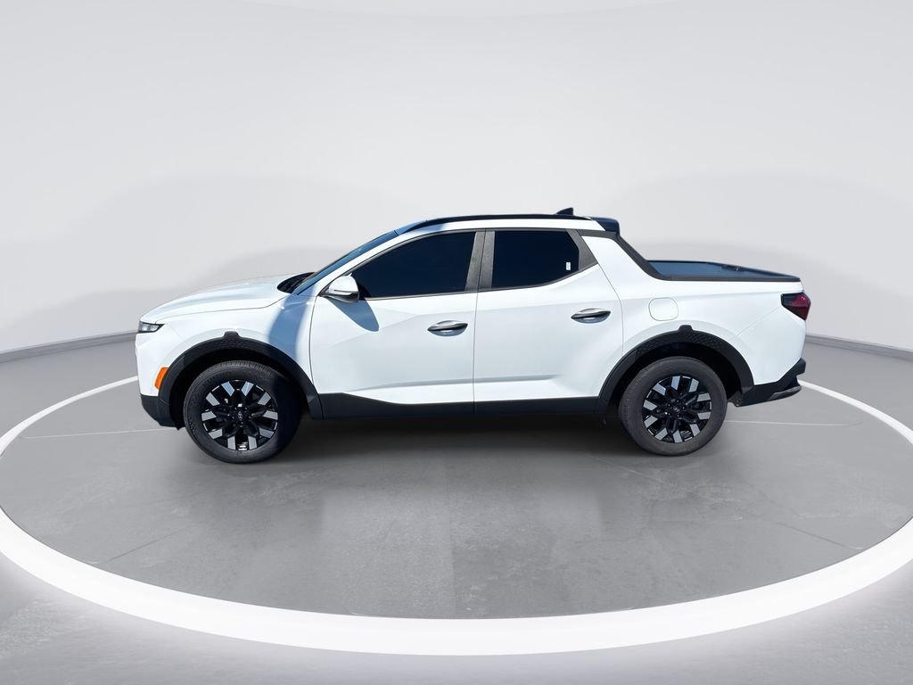 Used 2025 White Hyundai SEL image 5