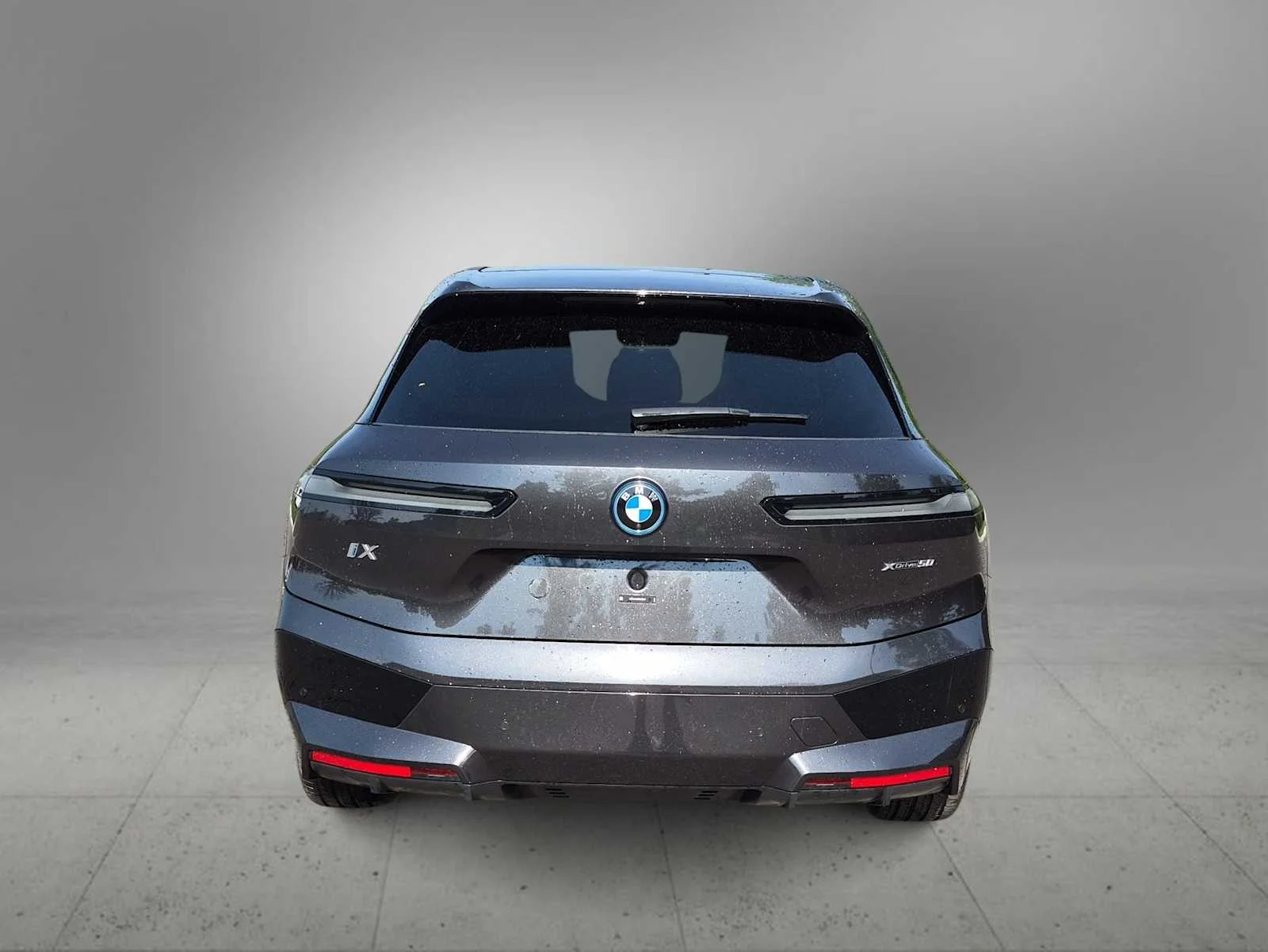Certified Used 2024 Dark Graphite Metallic BMW xDrive50 image 7