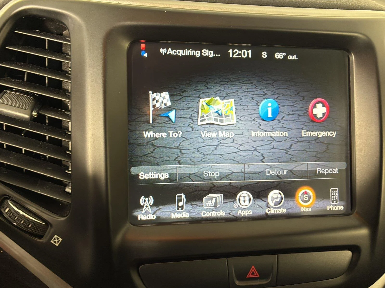 Used 2017 Granite Crystal Metallic Clearcoat Jeep Trailhawk image 33