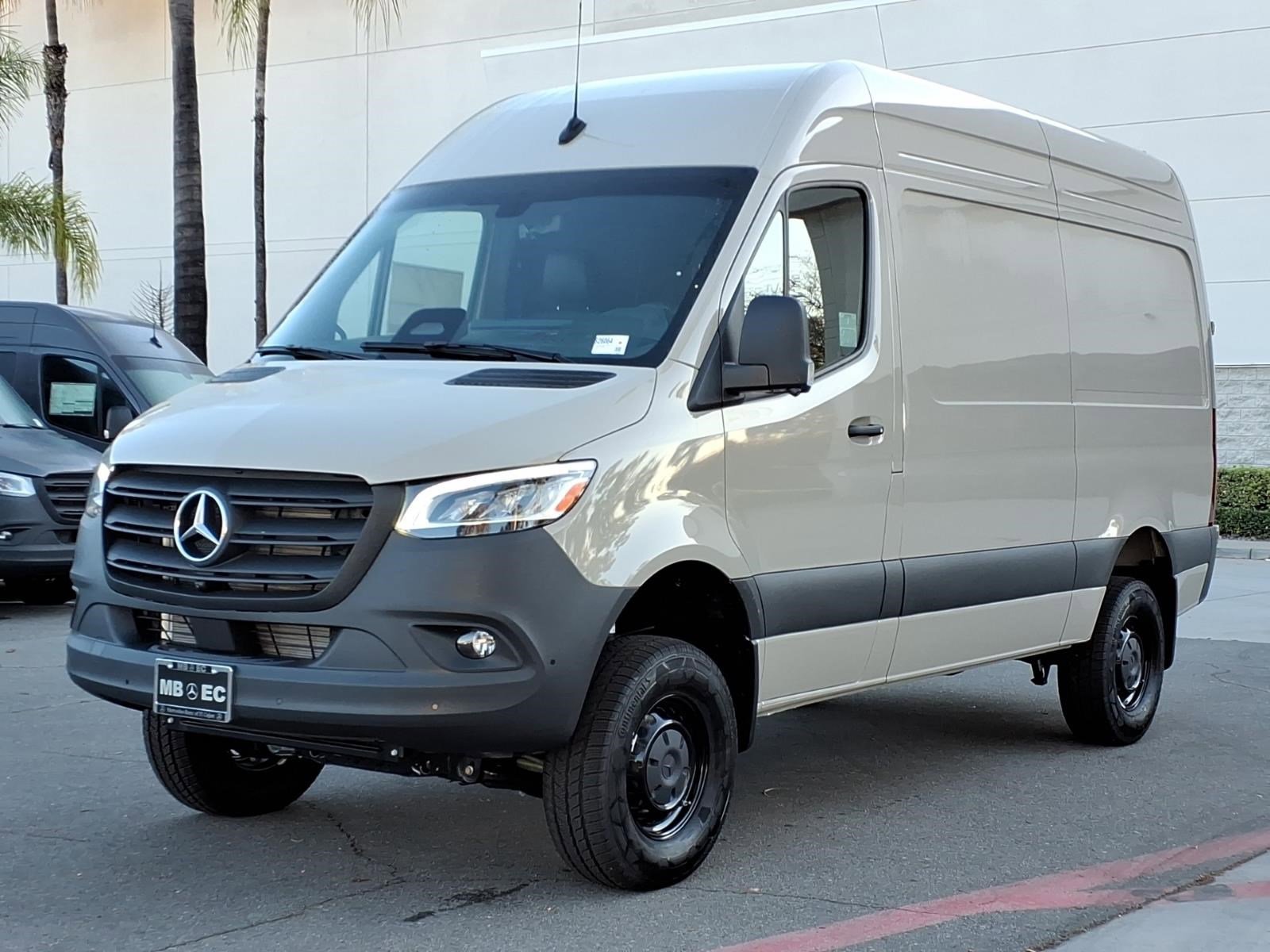 2026 Mercedes-Benz Sprinter 2500 144 WB HO AWD's photo