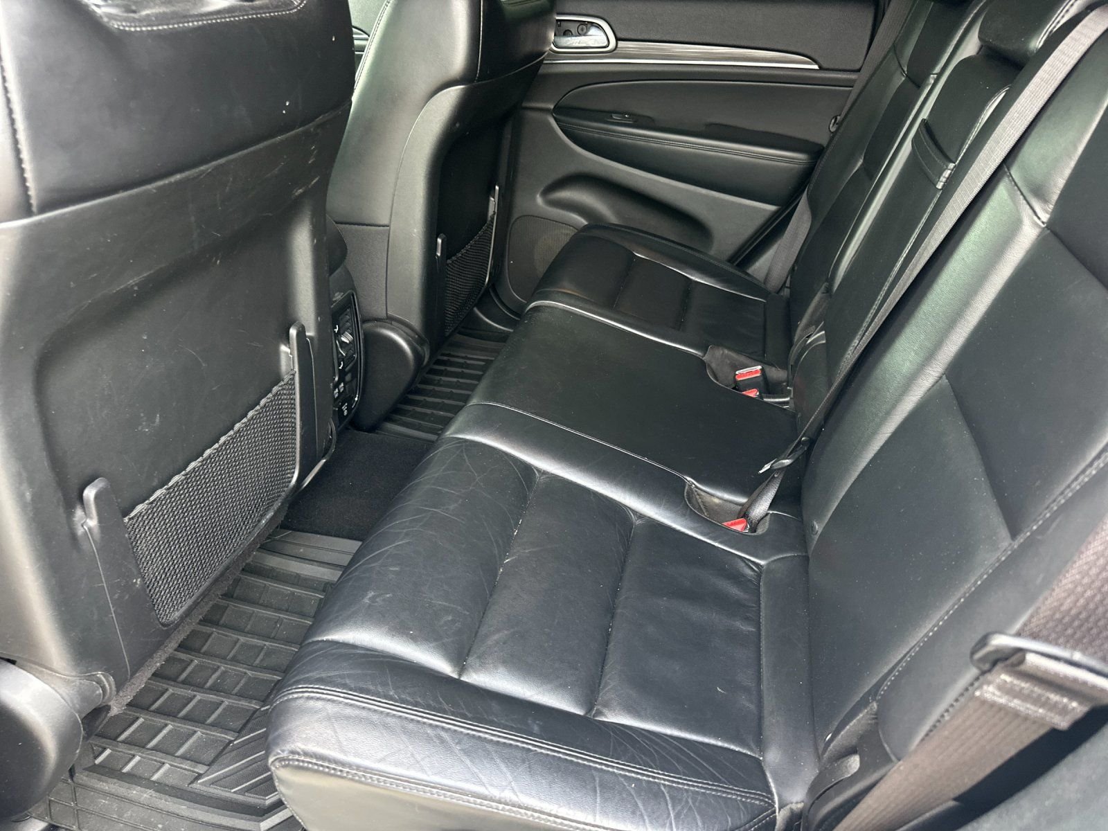 Used 2019 Bright White Clearcoat Jeep Limited image 10