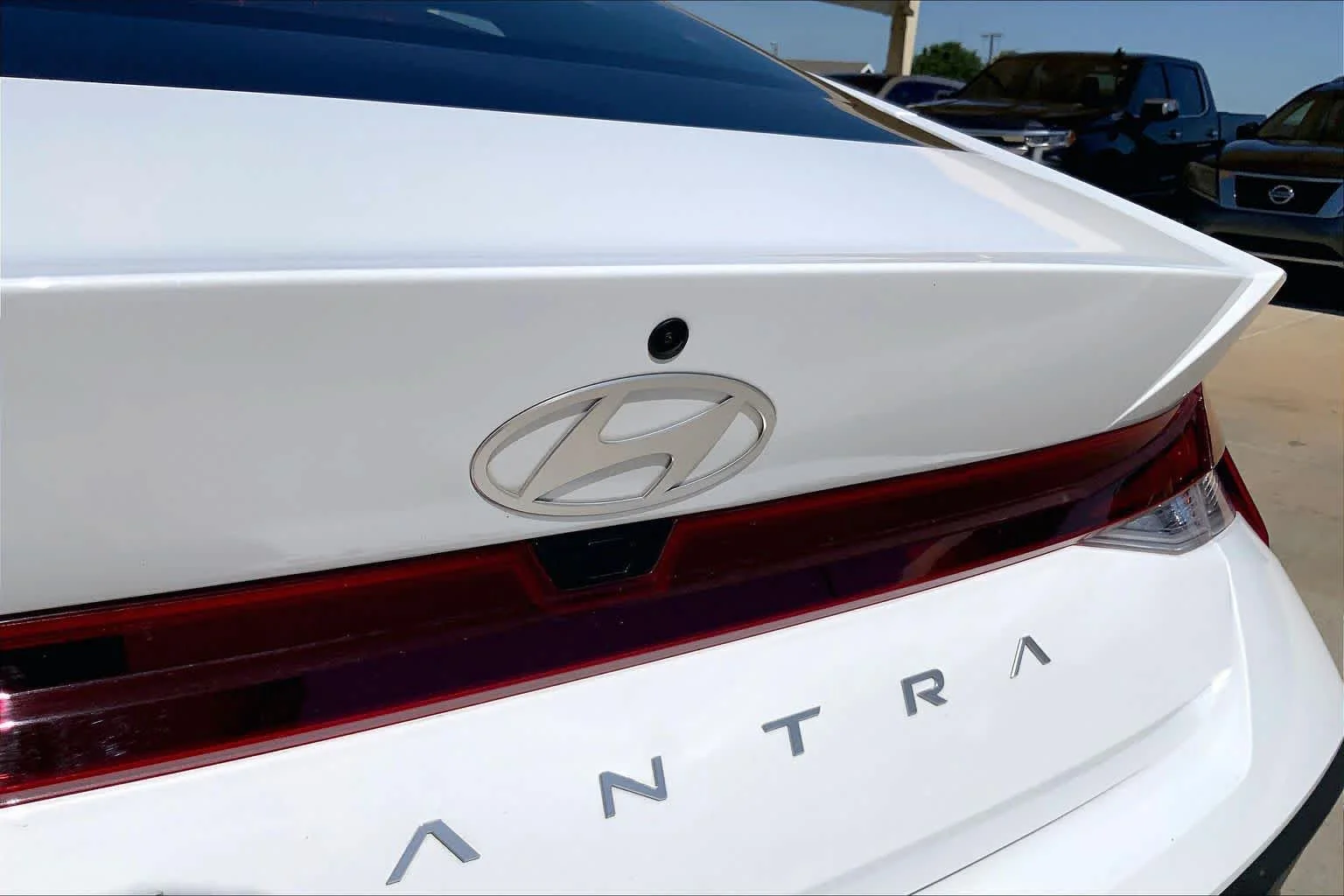 Used 2024 Serenity White Hyundai SEL image 10