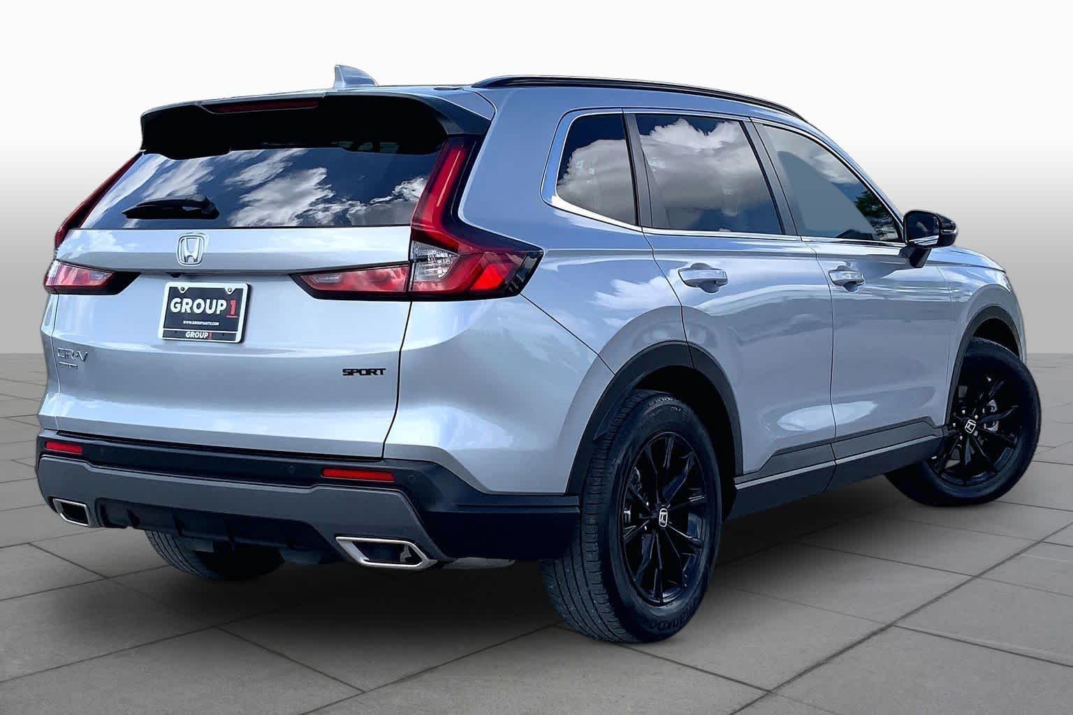 Used 2024 Lunar Silver Metallic Honda Sport-L image 13