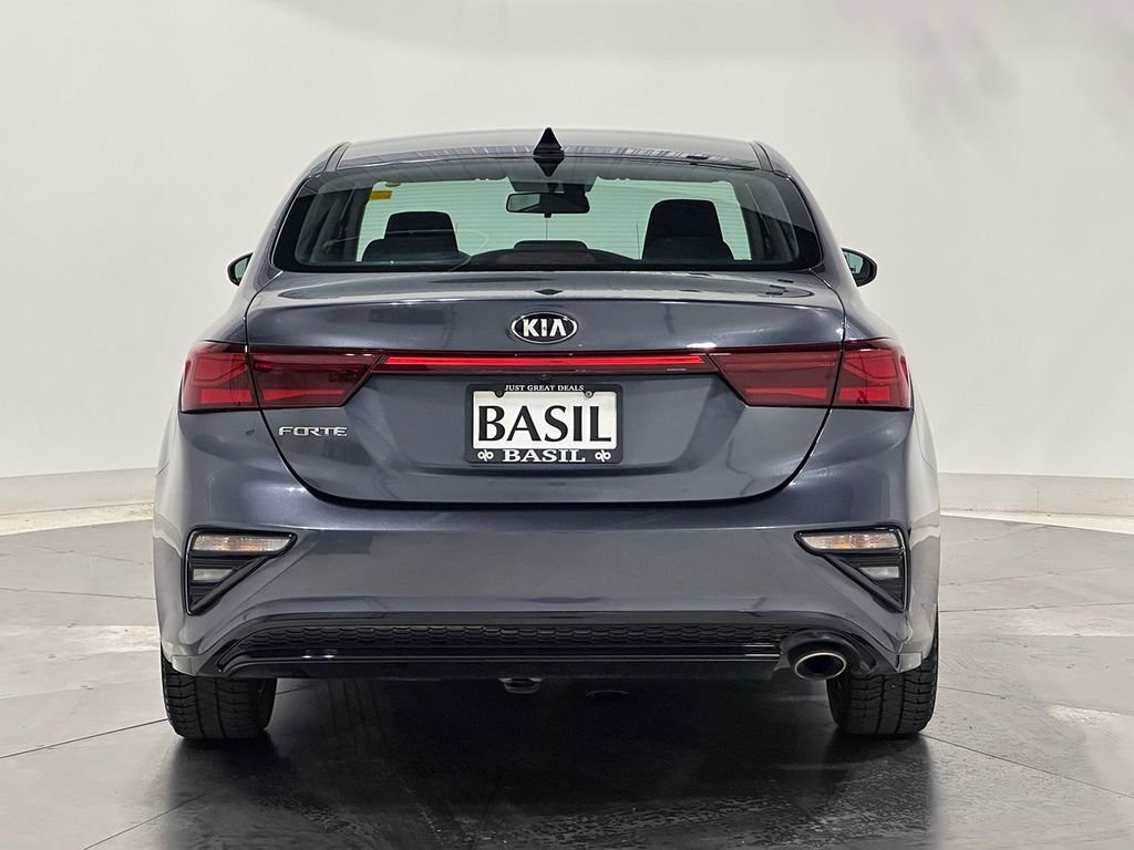 Used 2020 Gray Kia LXS image 12