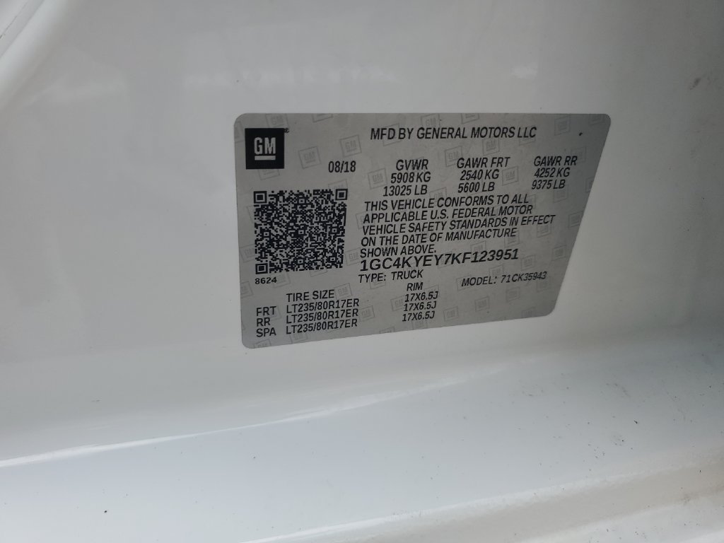 Used 2019 SUMMIT WHITE Chevrolet High Country image 23