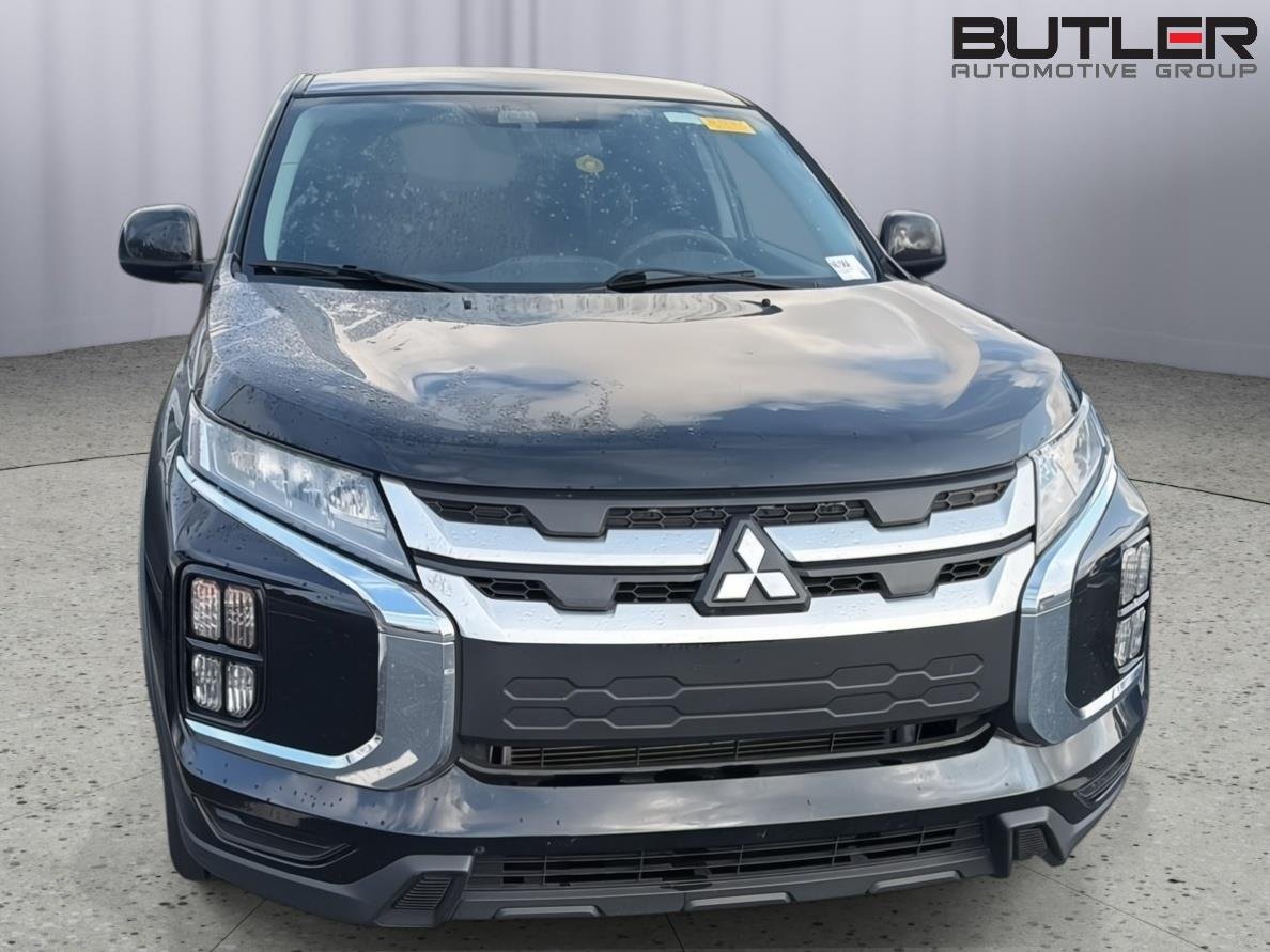 Used 2021 Labrador Black Metallic Mitsubishi S image 5