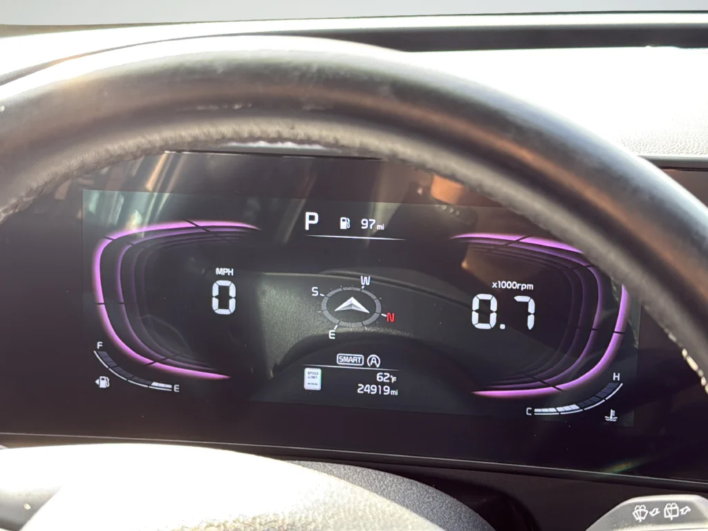 Used 2025 White Kia X-Line image 22