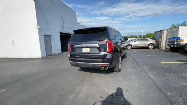 2024 GMC Yukon Denali - Photo 7