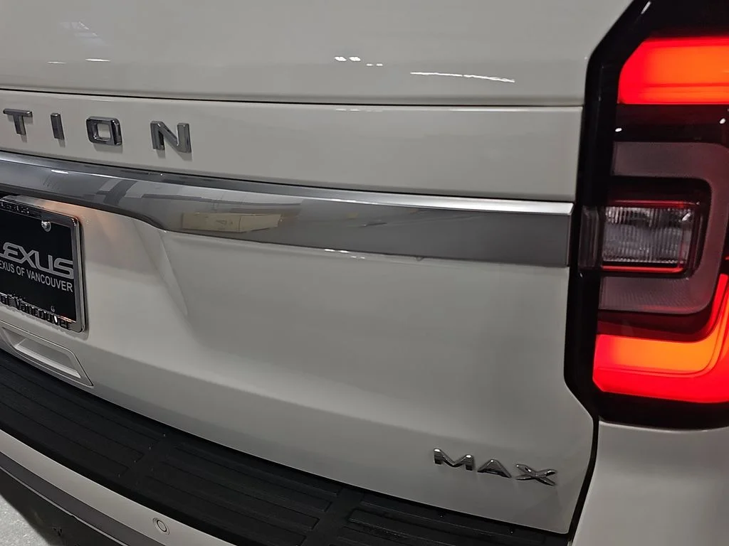 Used 2023 White Ford Platinum image 35