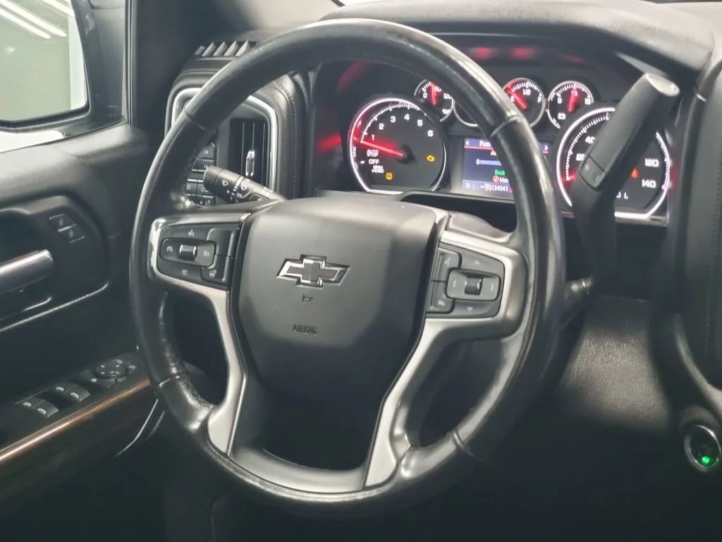 Used 2019 SHADOW GRAY METALLIC Chevrolet RST image 21