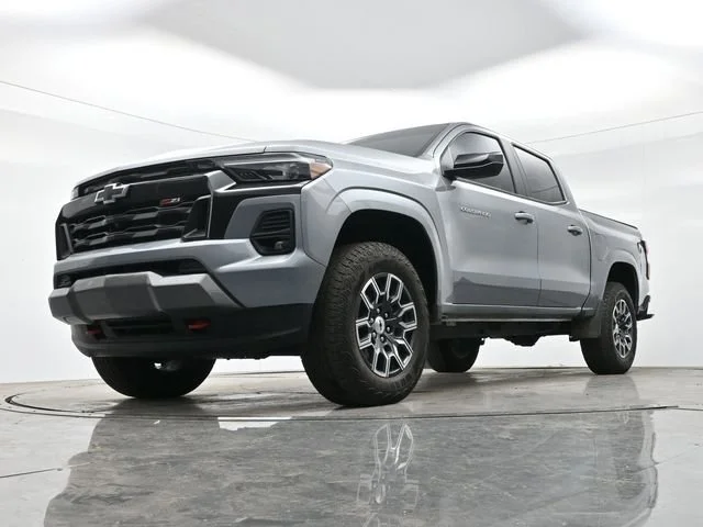 Used 2024 Sterling Gray Metallic Chevrolet Z71 image 11