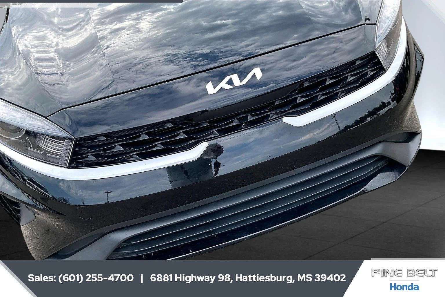 Used 2023 Aurora Black Pearl Kia LXS image 21