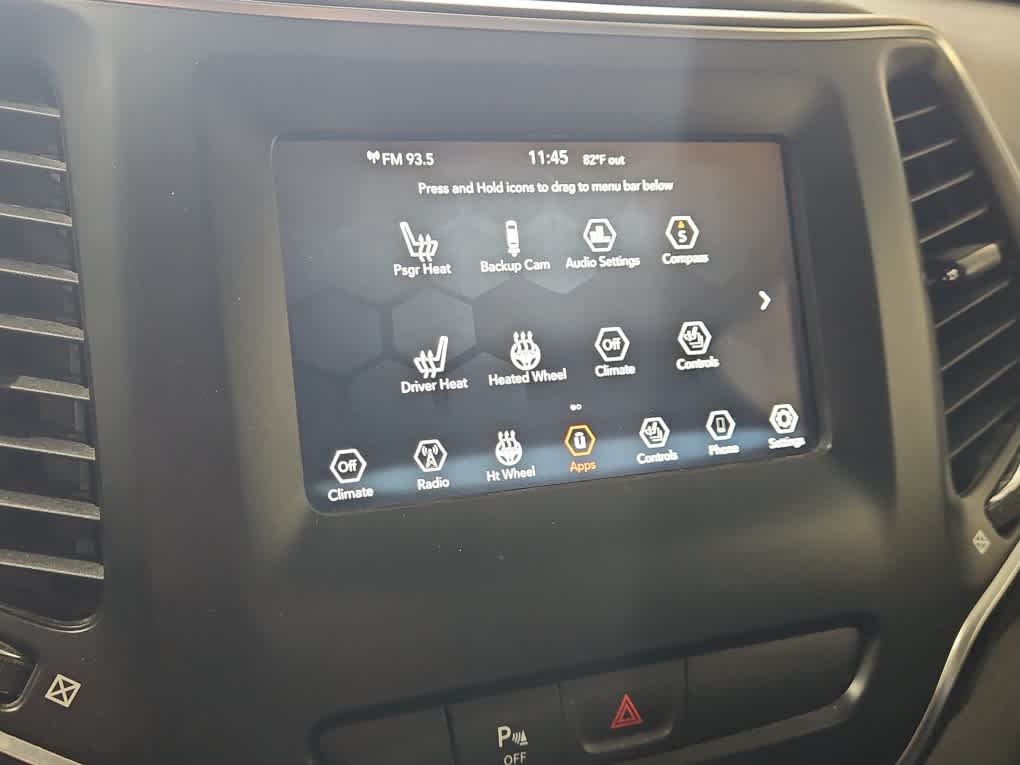 Used 2020 Granite Crystal Metallic Clearcoat Jeep Latitude Plus image 10