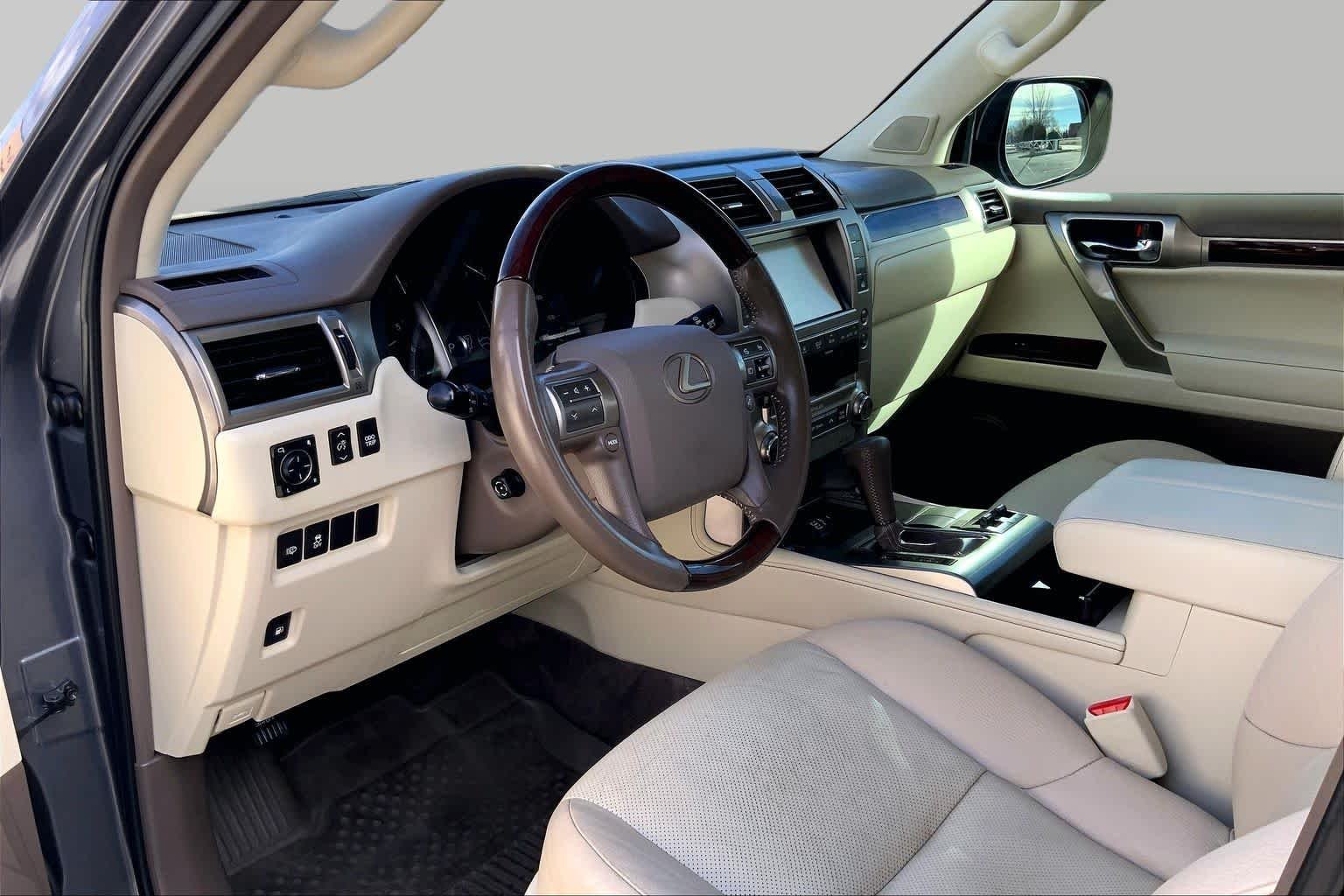 Used 2019 Nebula Gray Pearl Lexus Premium image 15