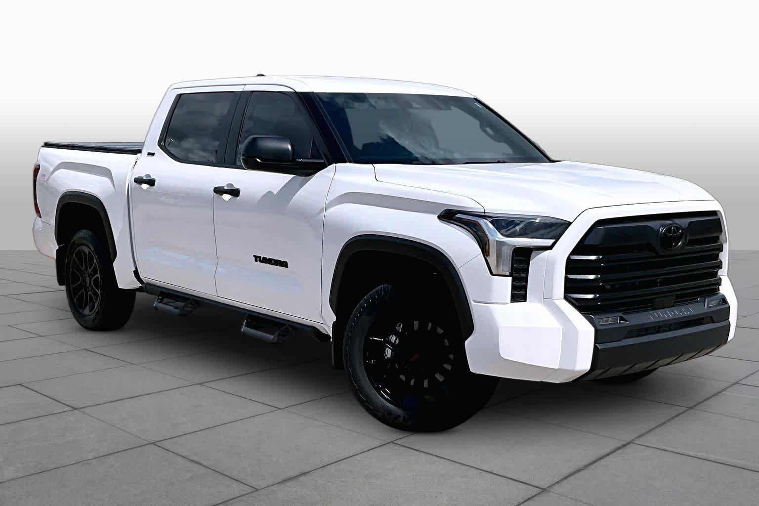 Used 2025 Ice Cap Toyota SR5 image 2