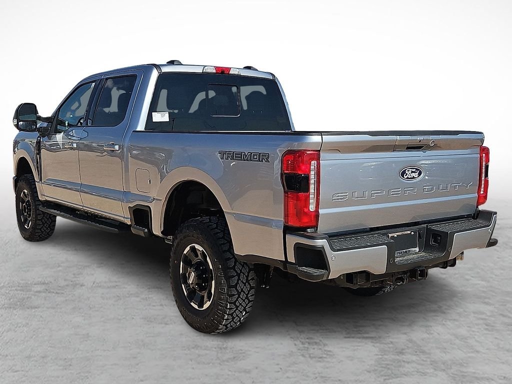 New 2027 Silver Ford F250 4X4 CREW/C image 7