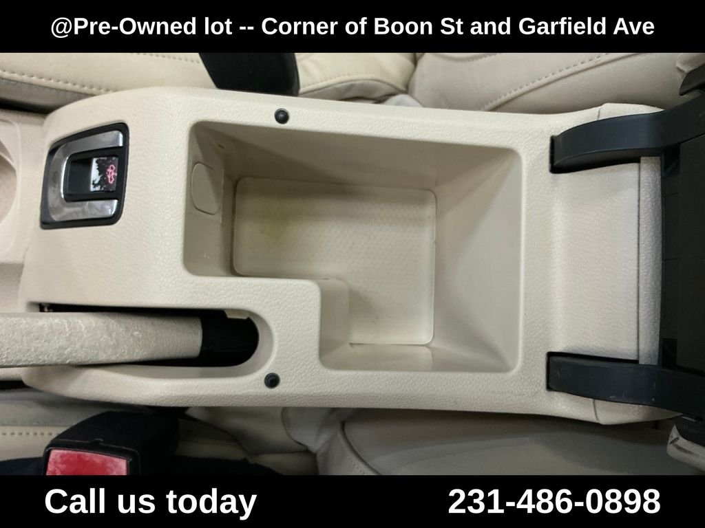 Used 2007  Volkswagen 2.0T image 23
