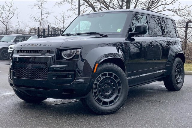 2026 Land Rover Defender 110 OCTA Black