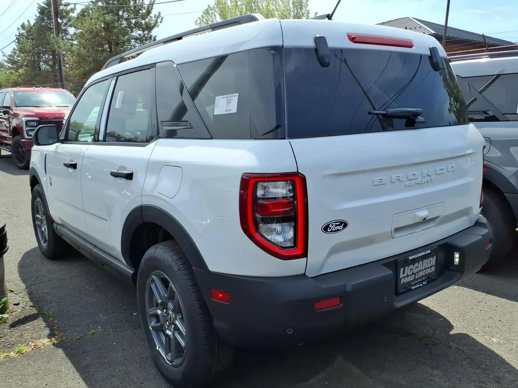New 2026 Oxford White Ford Big Bend® image 4