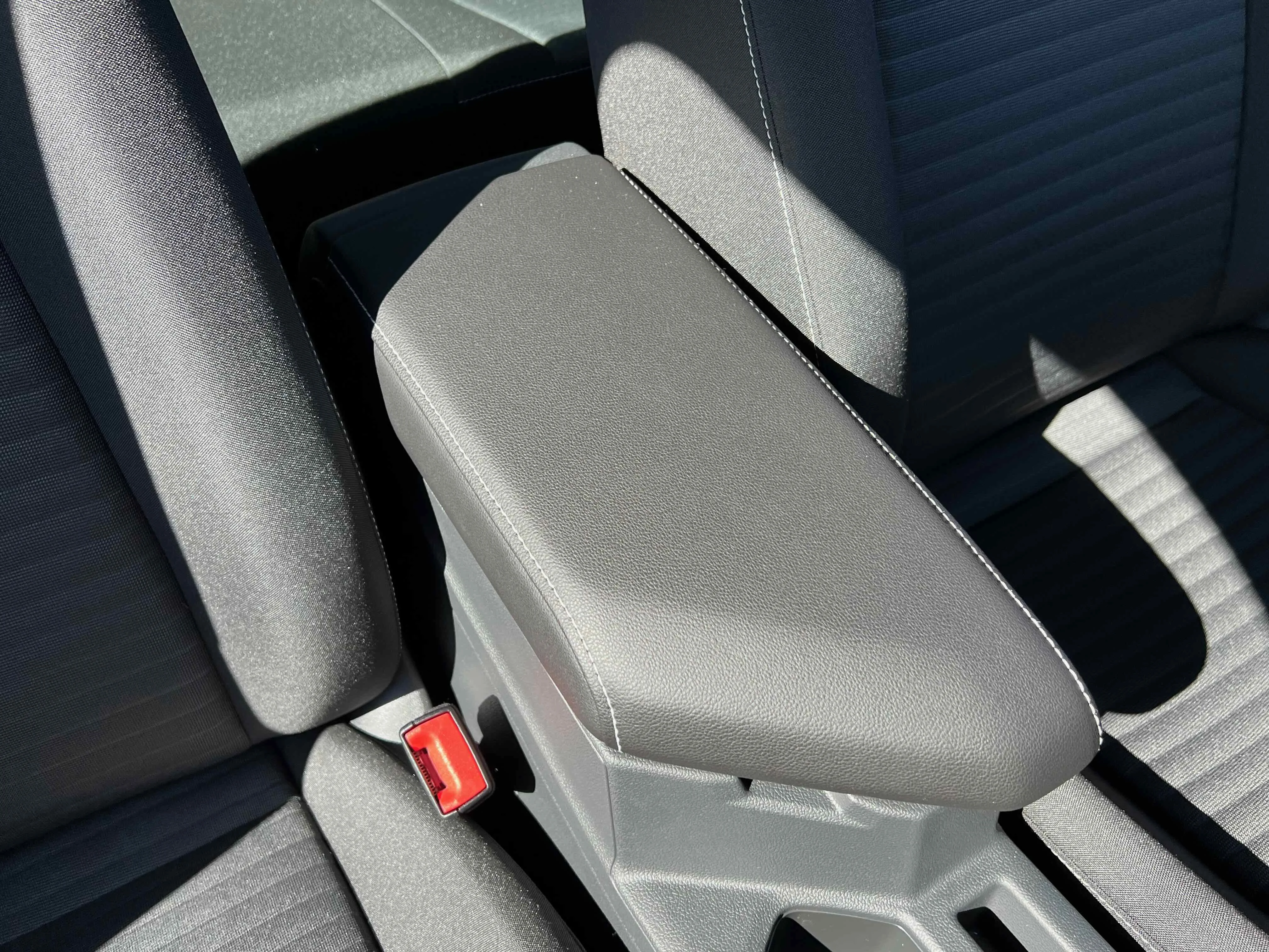 New 2026 Platinum Gray Metallic Volkswagen S image 21