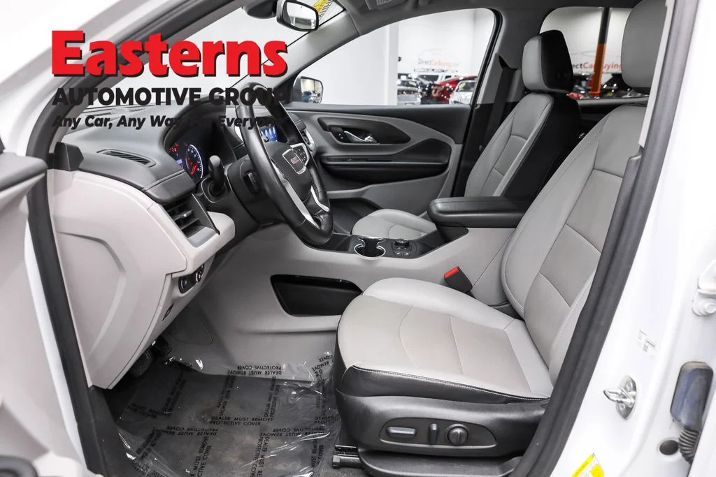 Used 2023 White GMC SLT image 14