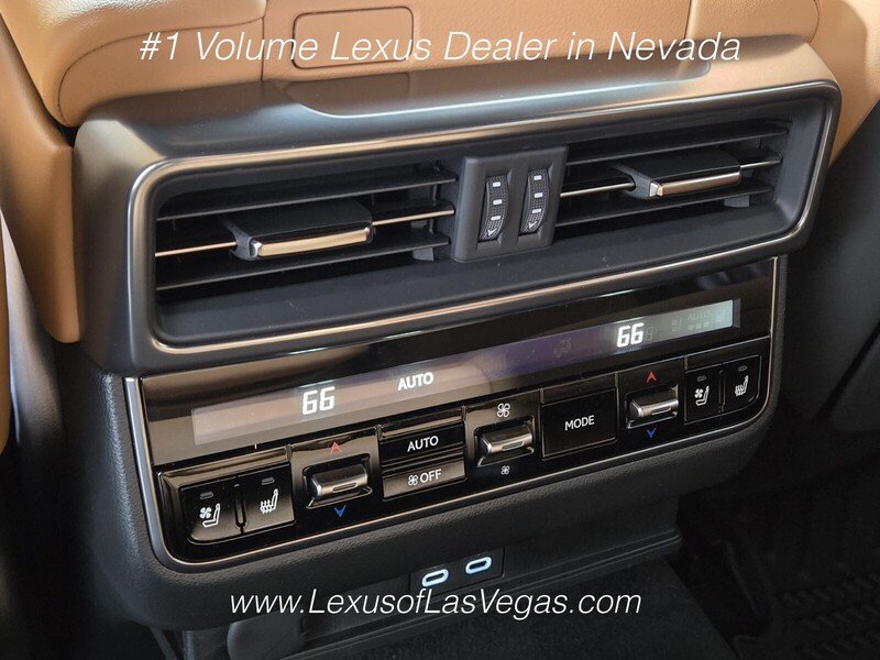 New 2026 Eminent White Pearl Lexus LUXURY image 15