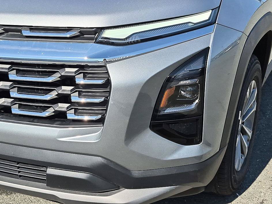 New 2027 Sterling Gray Metallic Chevrolet LT image 9