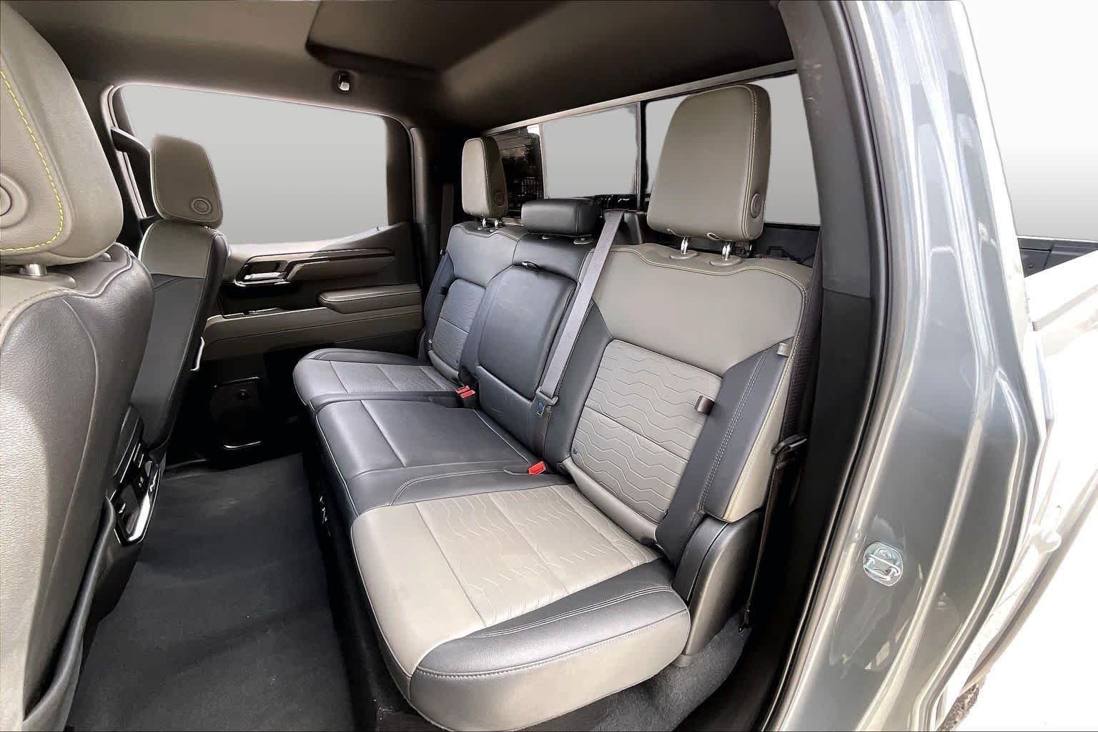 Used 2023 STERLING GRAY METALLIC Chevrolet ZR2 image 18