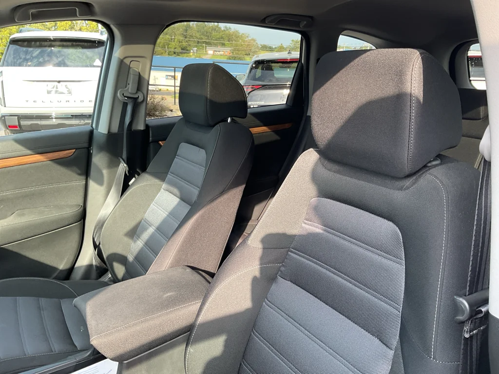 Used 2022 Lunar Silver Metallic Honda EX image 17