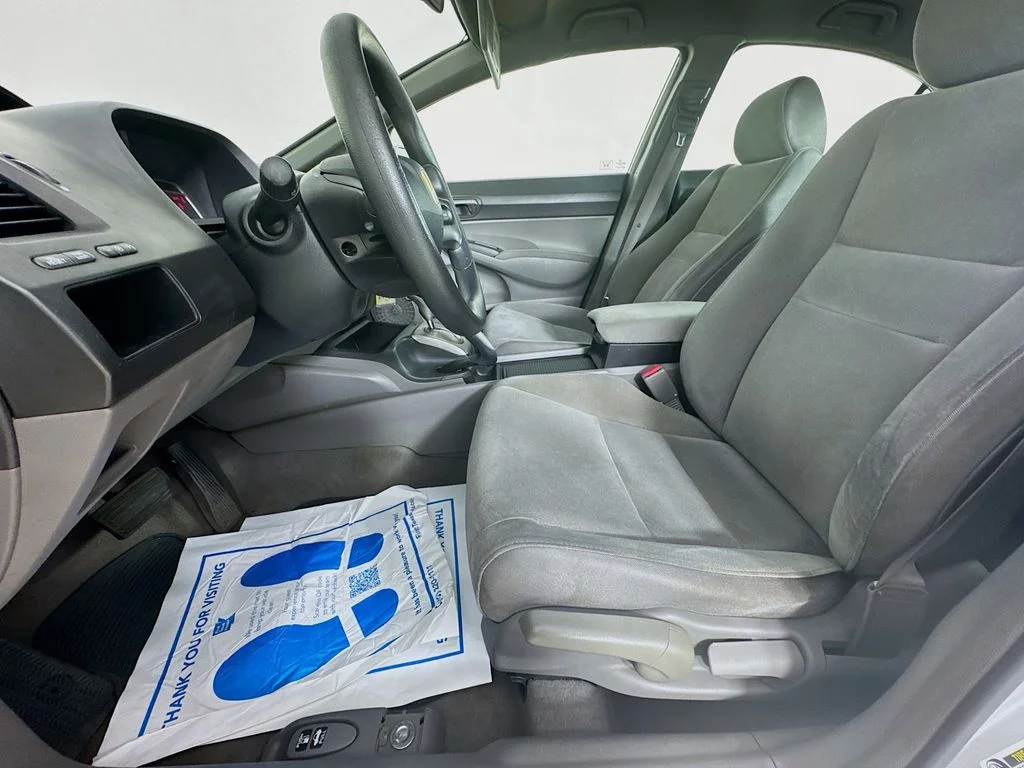 Used 2008 Silver Honda LX image 23