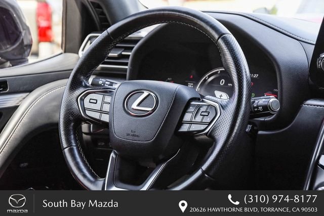 Used 2024  Lexus 600 F SPORT image 15