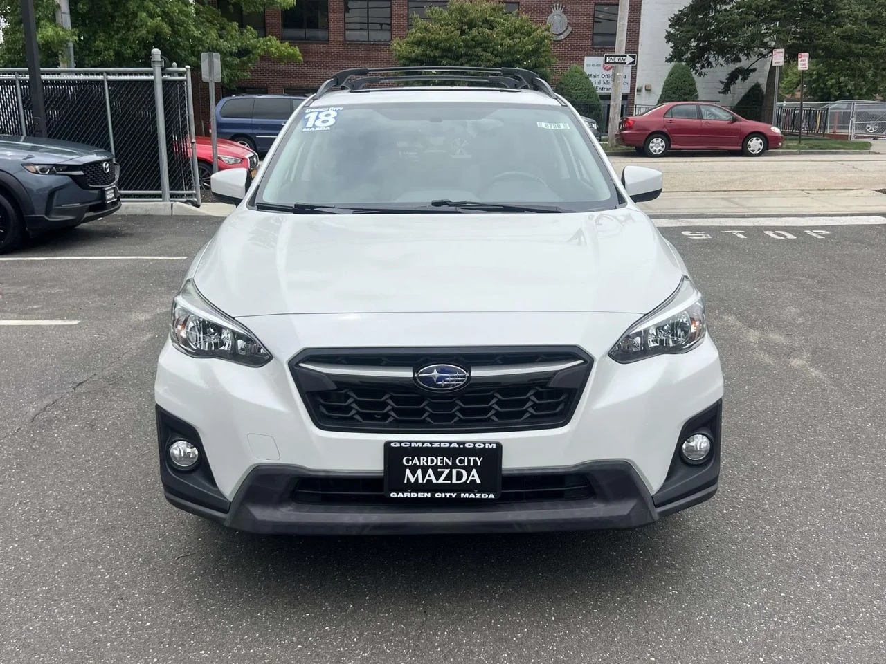 Used 2018 Crystal White Pearl Subaru 2.0i Premium image 8