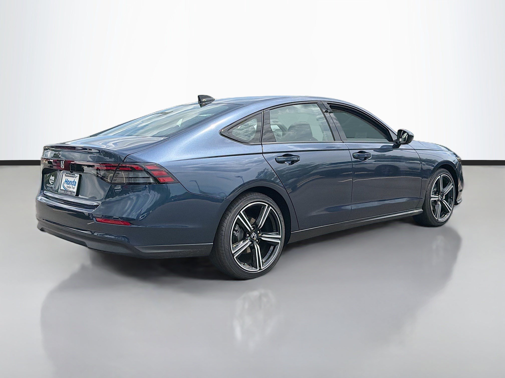 Used 2023 Gray Honda LX image 5