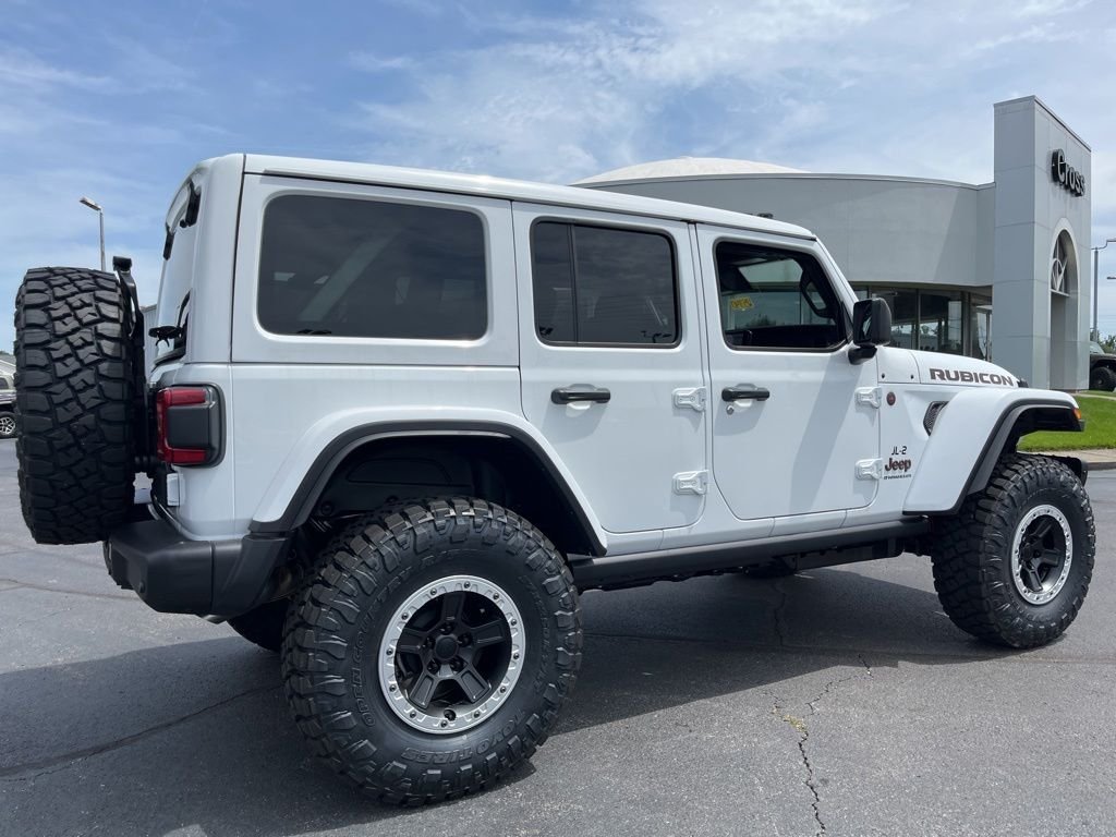 New 2026 Bright White Clear-Coat Exterior Paint Jeep Rubicon X image 52