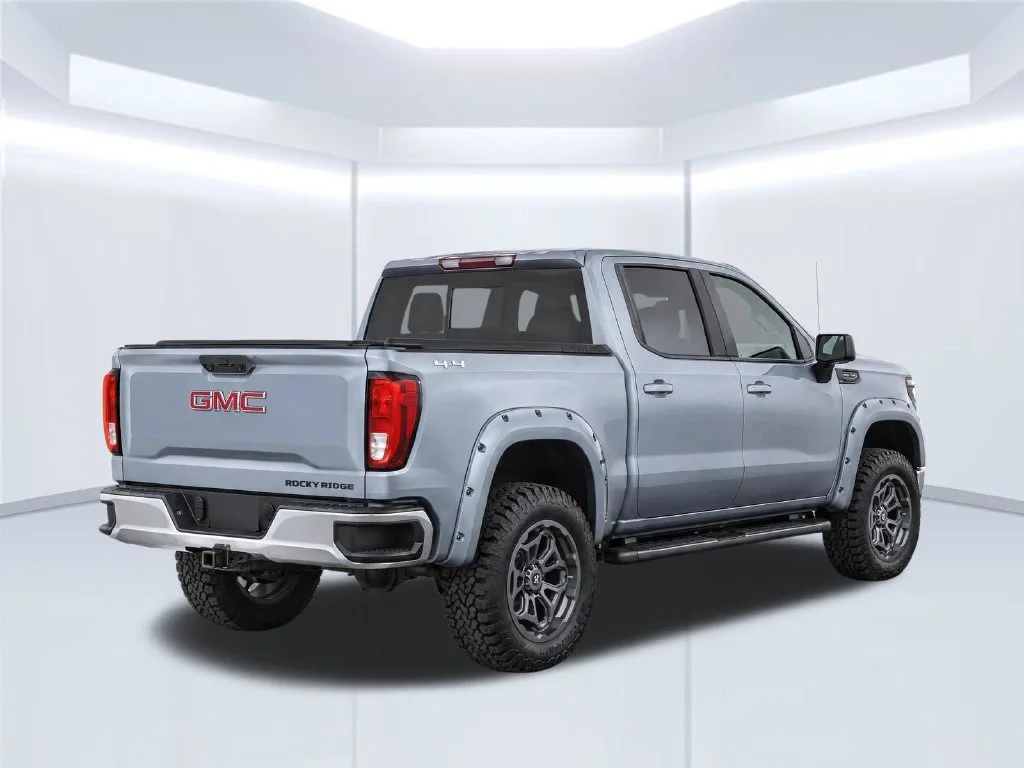 New 2026 Silver GMC Elevation image 4