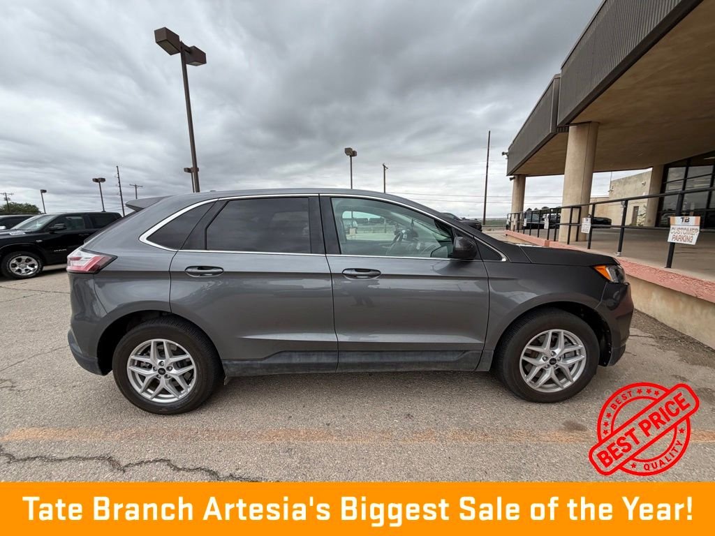 2024 Ford Edge SEL AWD's photo