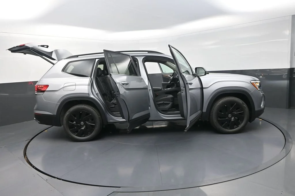 New 2026  Volkswagen 2.0T SE w/Technology image 37