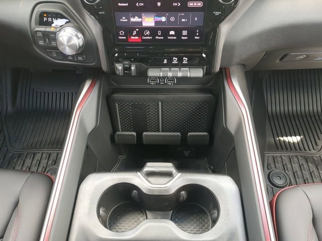 New 2026 Diamond Black Crystal Pearl-Coat Exterior Paint RAM Rebel image 20