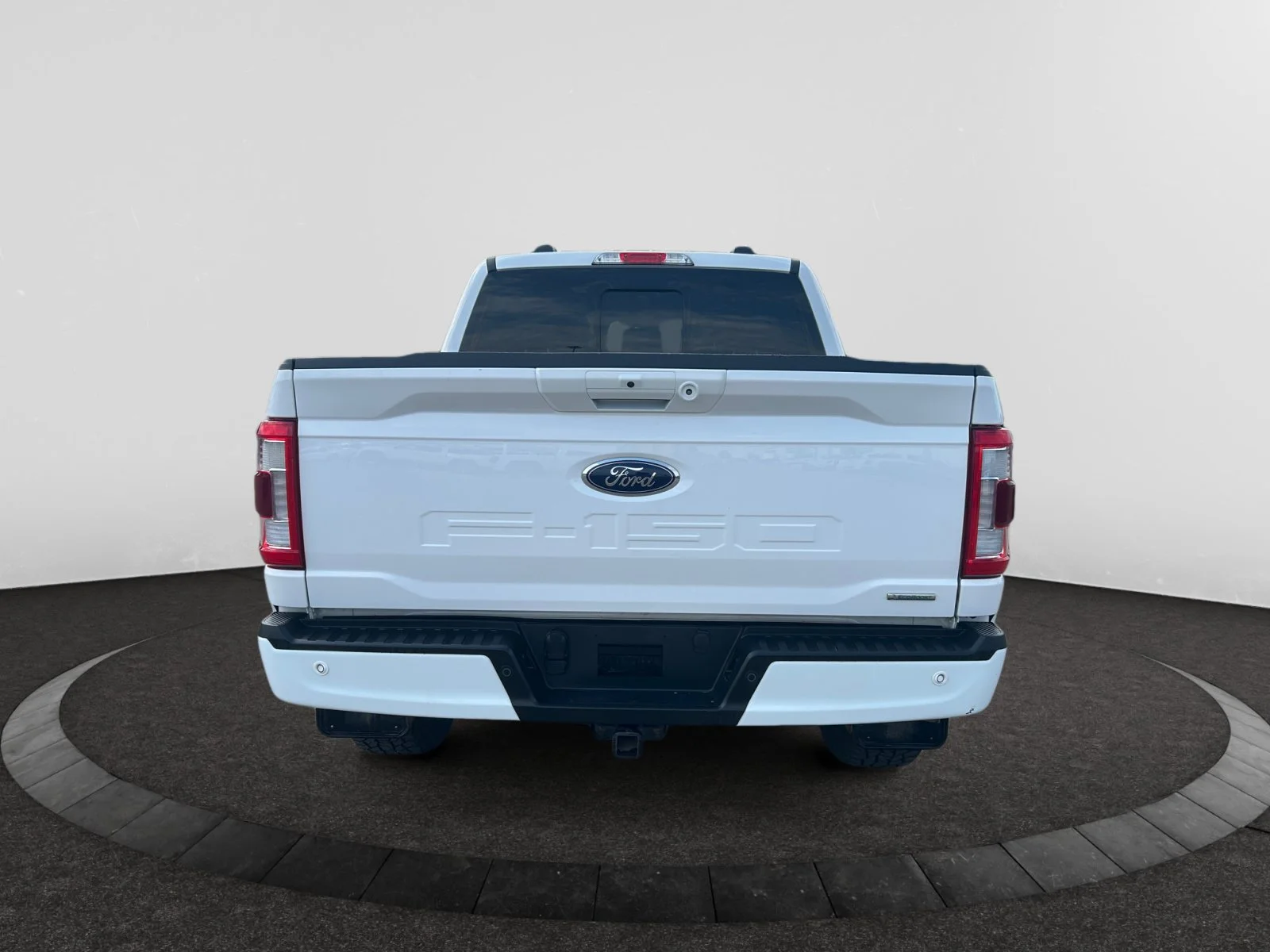 Used 2022 WHITE Ford LARIAT SuperCrew image 4
